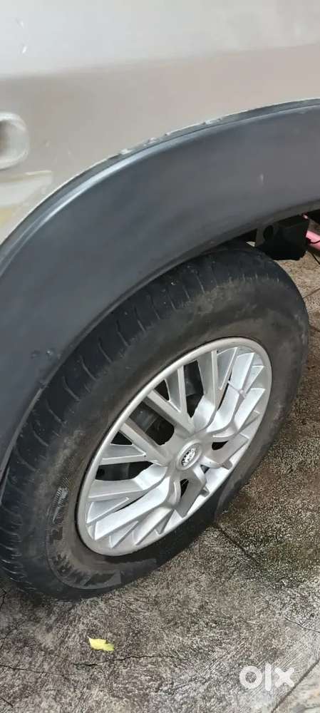 Toyota Qualis Gs G4 2003