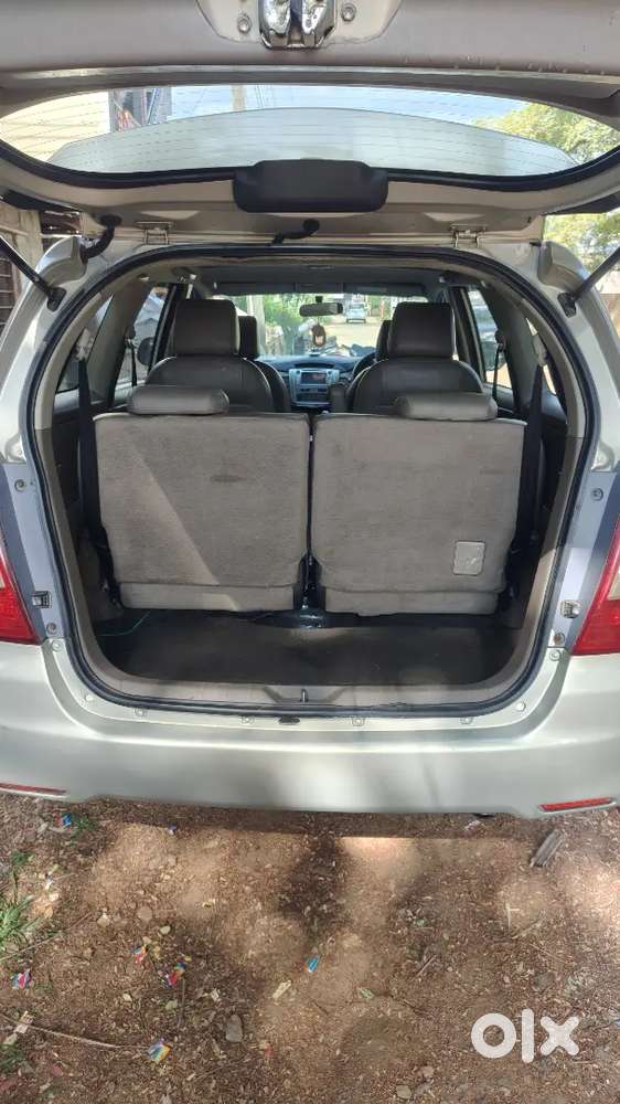 Toyota Innova 2015