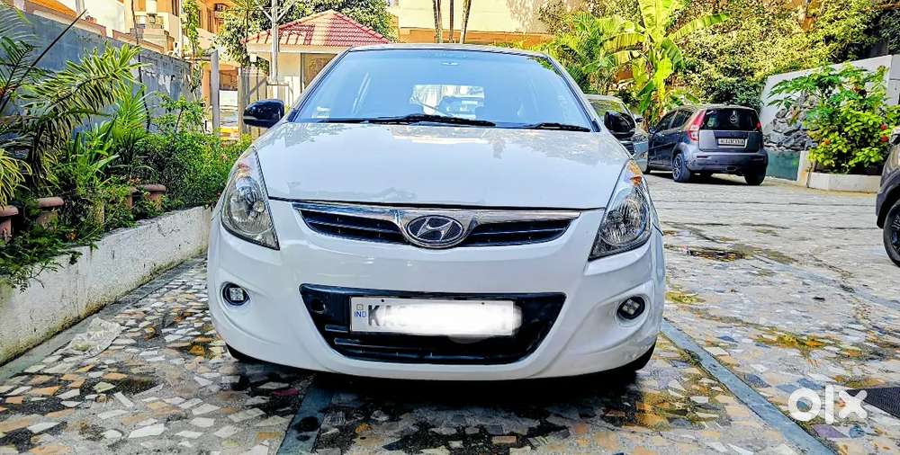 I 20 Asta Abs . Very Good Condition. Sell For Money