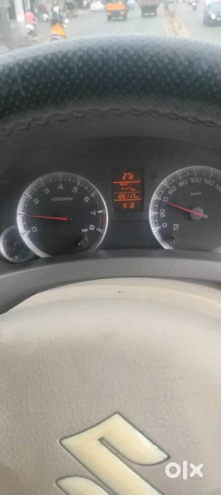 Maruti Suzuki Ertiga Zxi 2013
