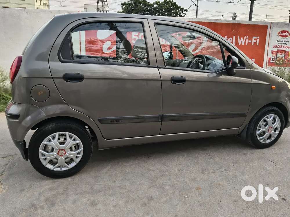 39,000 Kmts Driven Chevrolet Spark Showroom Single Owner