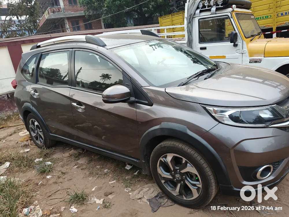 Honda Br-v 2017 Petrol Well Maintained, Full Company Service
