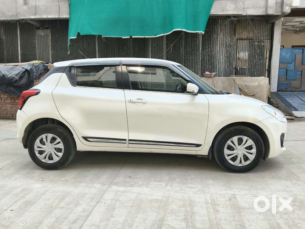 Maruti Suzuki Swift Vxi Optional, 2020, Petrol