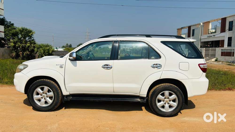 Toyota Fortuner 3.0 4x4 Manual, 2010, Diesel