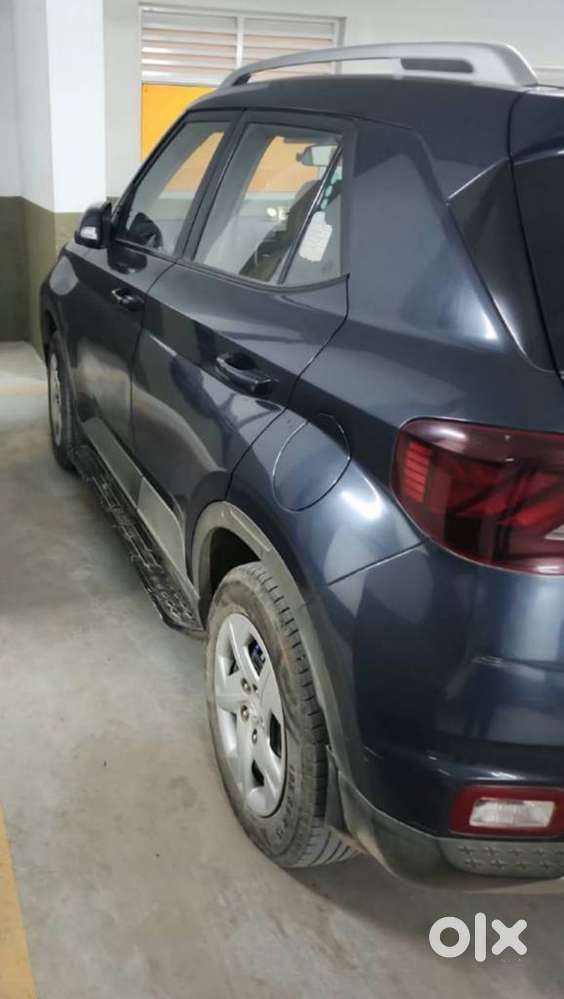 Hyundai Venue 1.2 S Plus, 2021, Petrol
