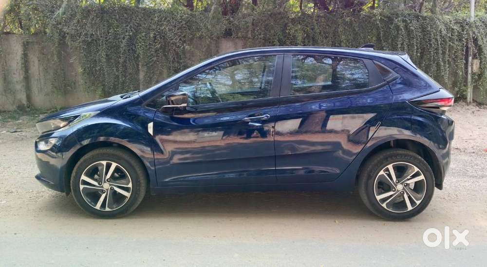 Tata Altroz 1.2 Xt Luxe Petrol, 2024, Petrol