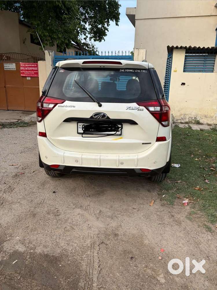 Mahindra Xuv500 2018 Diesel Well Maintained