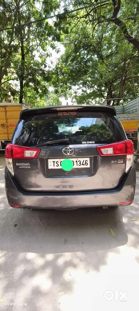 Toyota Innova Crysta 2.4 V 7 Str, 2016, Diesel