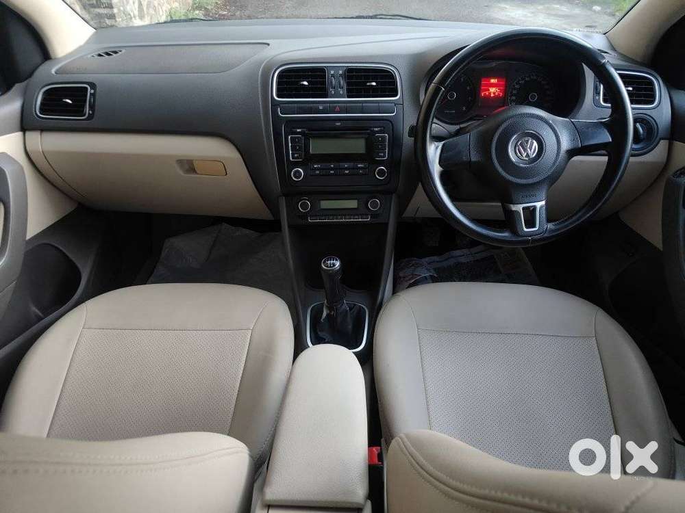 Volkswagen Vento 2010-2013 Petrol Highline, 2011, Petrol