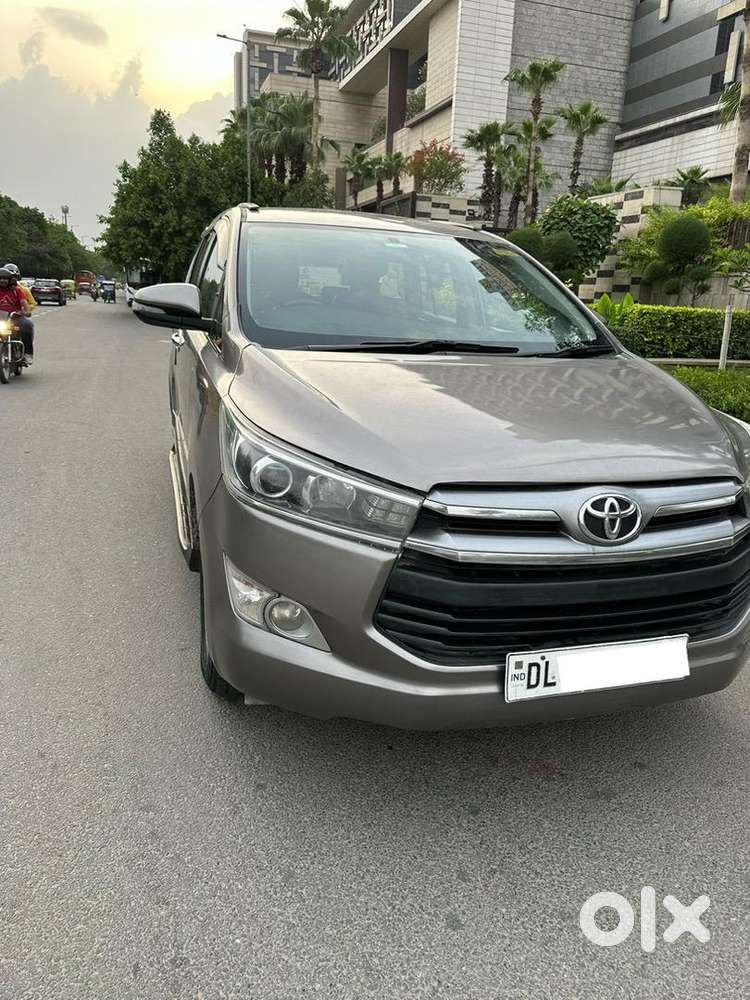 Toyota Innova Crysta 2017 Diesel Well Maintained
