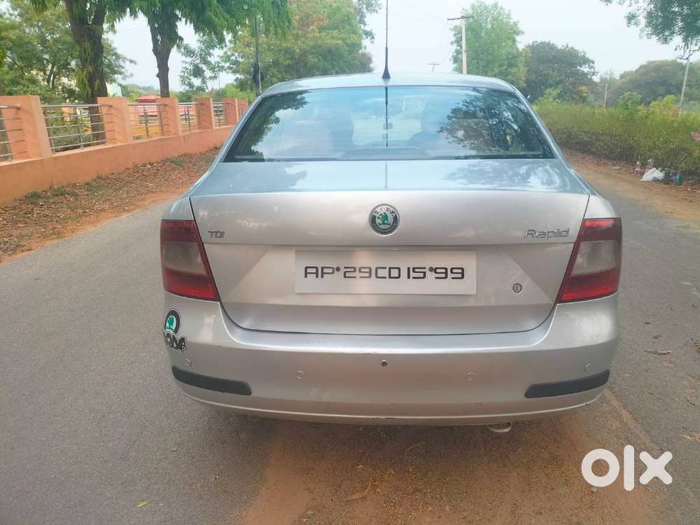 Skoda Rapid 2013 Diesel Version.