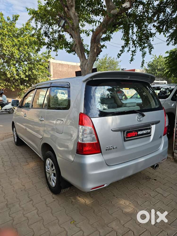 Toyota Innova 2.5 G (diesel) 8 Seater, 2006, Diesel