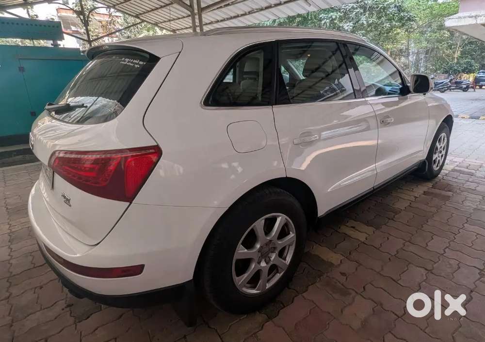 Audi Q5 2011 Petrol 92000 Km Driven