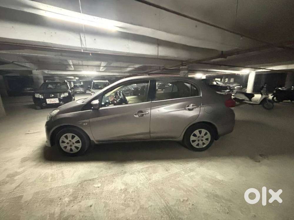 Honda Amaze 2014 Petrol + Cng Well Maintained