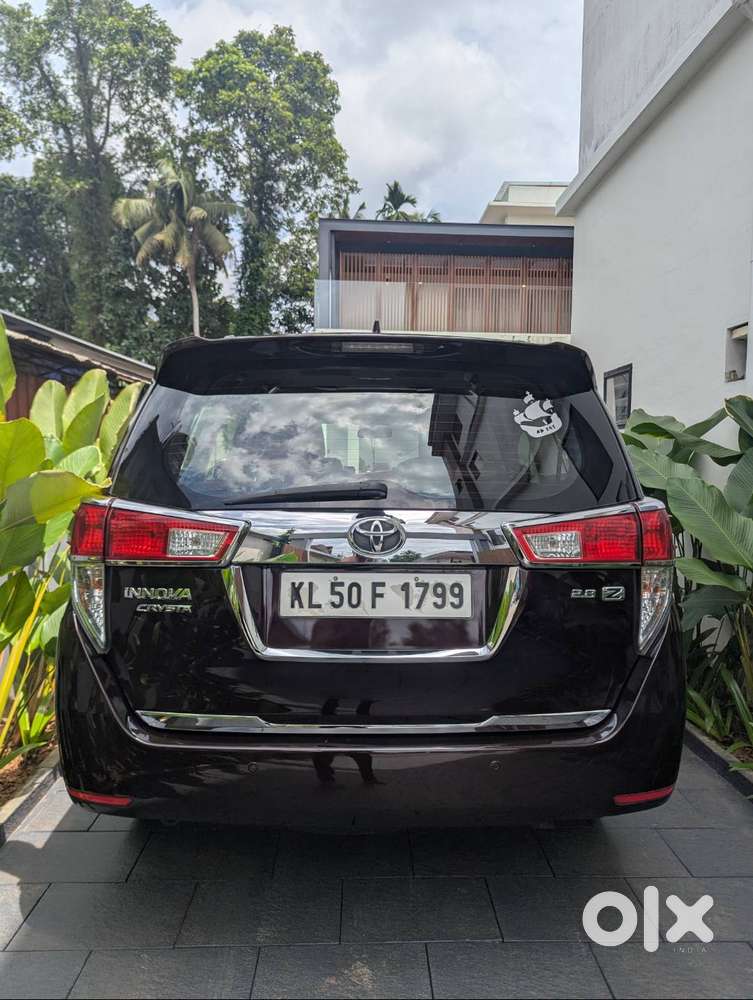 Toyota Innova Crysta 2.8 Z 2016 Diesel Automatic