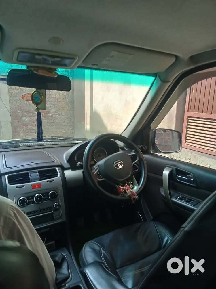 Tata Safari Storme 2016 Diesel 135000 Km Driven