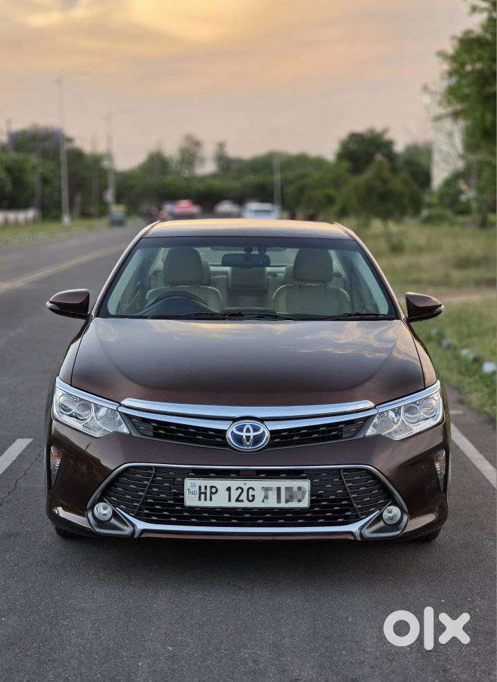 Toyota Camry Hybrid 2.5, 2015, Petrol