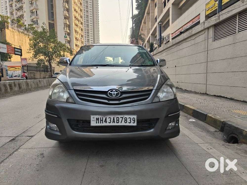 Toyota Innova 2.5 E 7 Str, 2010, Diesel