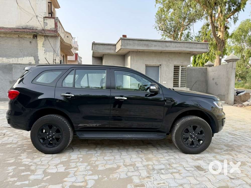 Ford Endeavour Sport 2021 Black