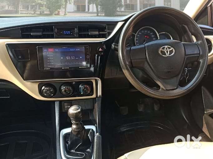 Toyota Corolla Altis 1.8 J, 2018, Petrol