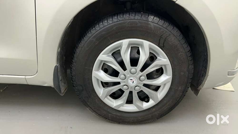 Maruti Suzuki Dzire 1.2 Vxi, 2019, Petrol
