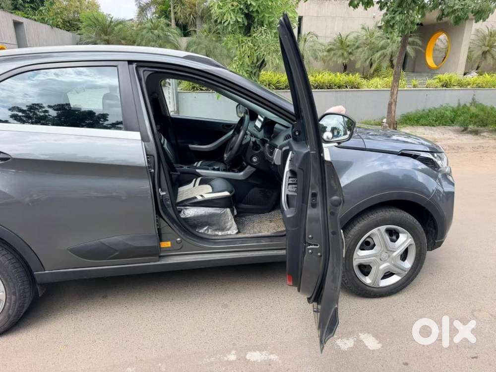 Tata Nexon 1.2 Revotron Xm (s), 2023, Petrol