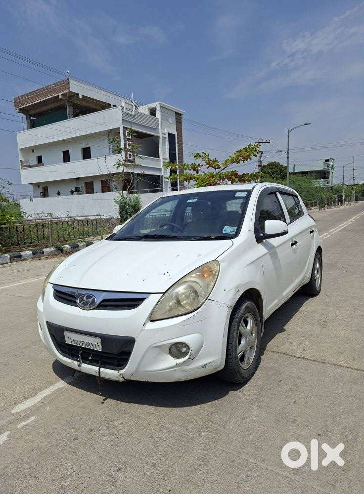 Hyundai I20 2010-2012 1.2 Asta Option With Sunroof, 2010, Petrol