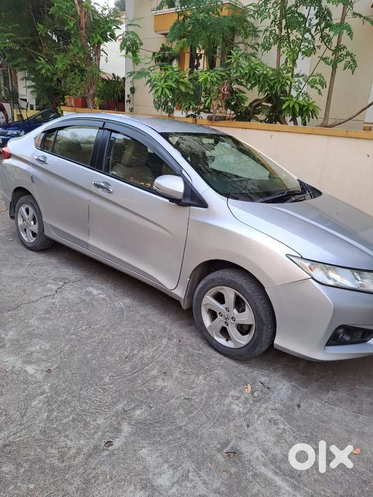 Honda City 1.5 V Mt Petrol 2016