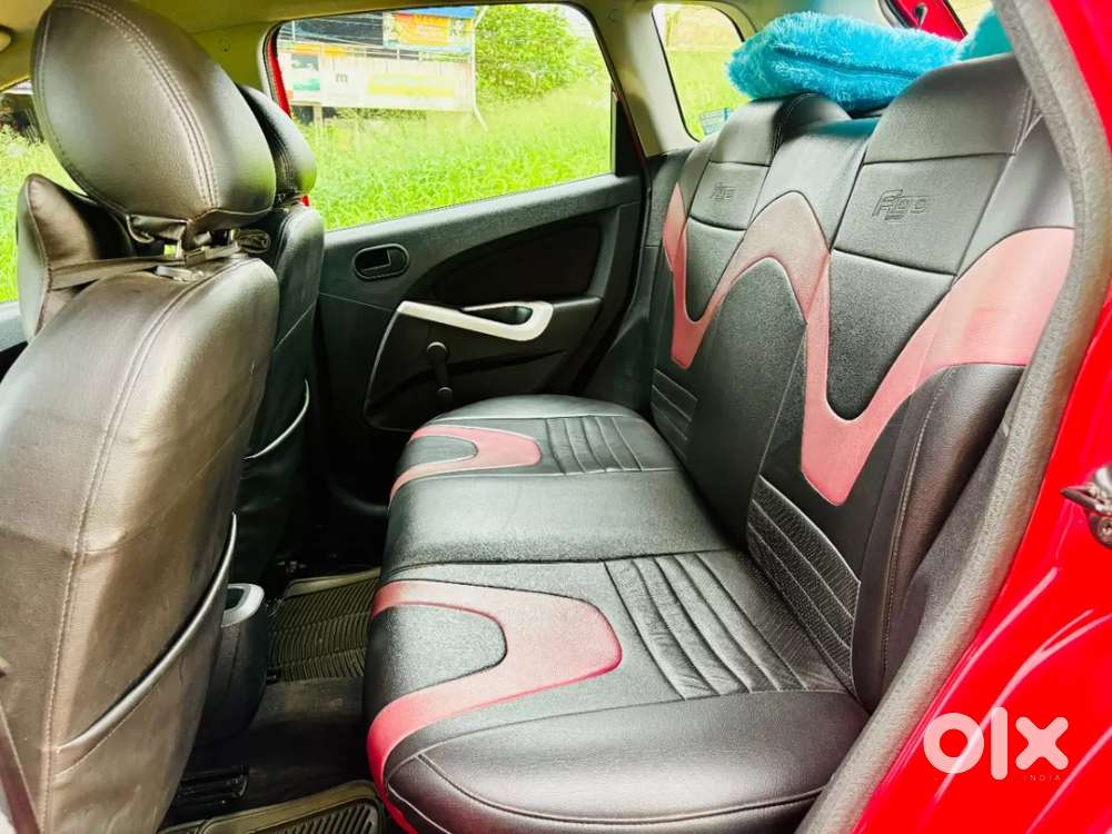 Ford Figo Petrol Titanium, 2010, Petrol