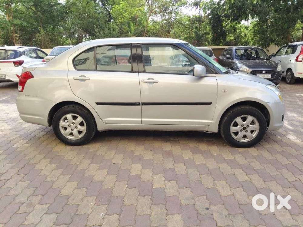 Maruti Suzuki Swift Dzire 1.2 Zxi Bsiv, 2011, Petrol