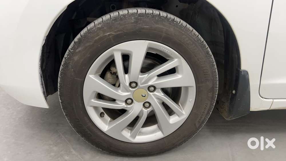 Honda Jazz [2020-2023] 1.2 V I-vtec Mt, 2017, Petrol