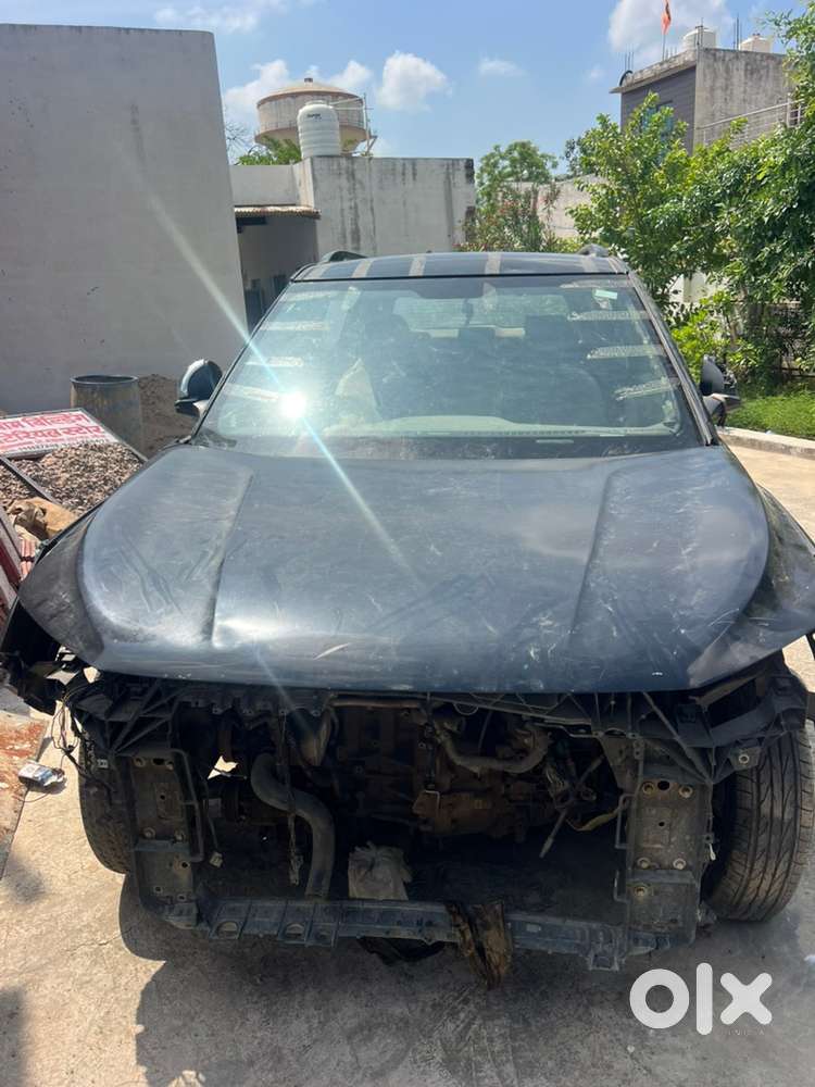 Mahindra Xuv300 Turbosport 2024
