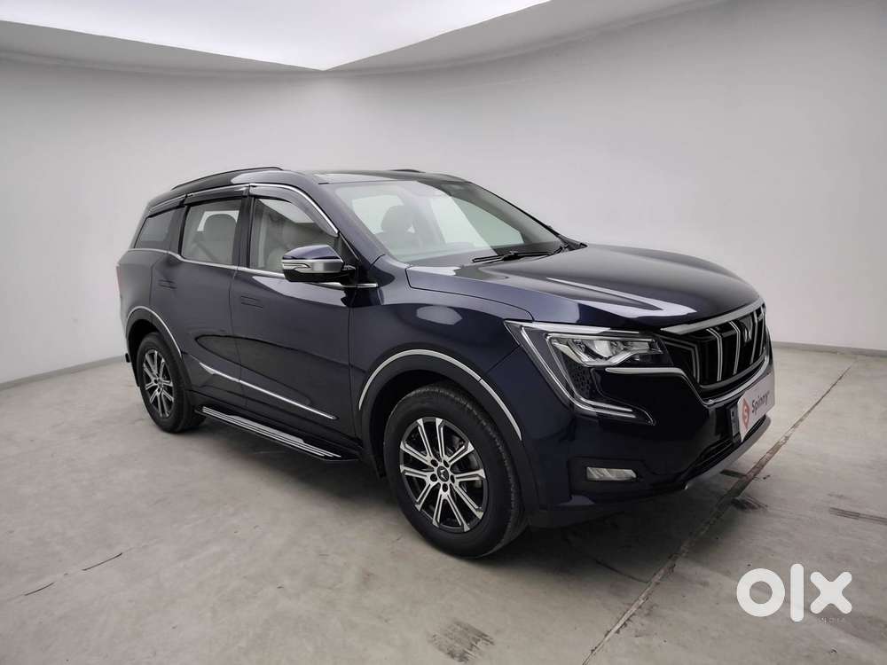 Mahindra Xuv700 2.0 Ax 7 Petrol At Str, 2023, Petrol