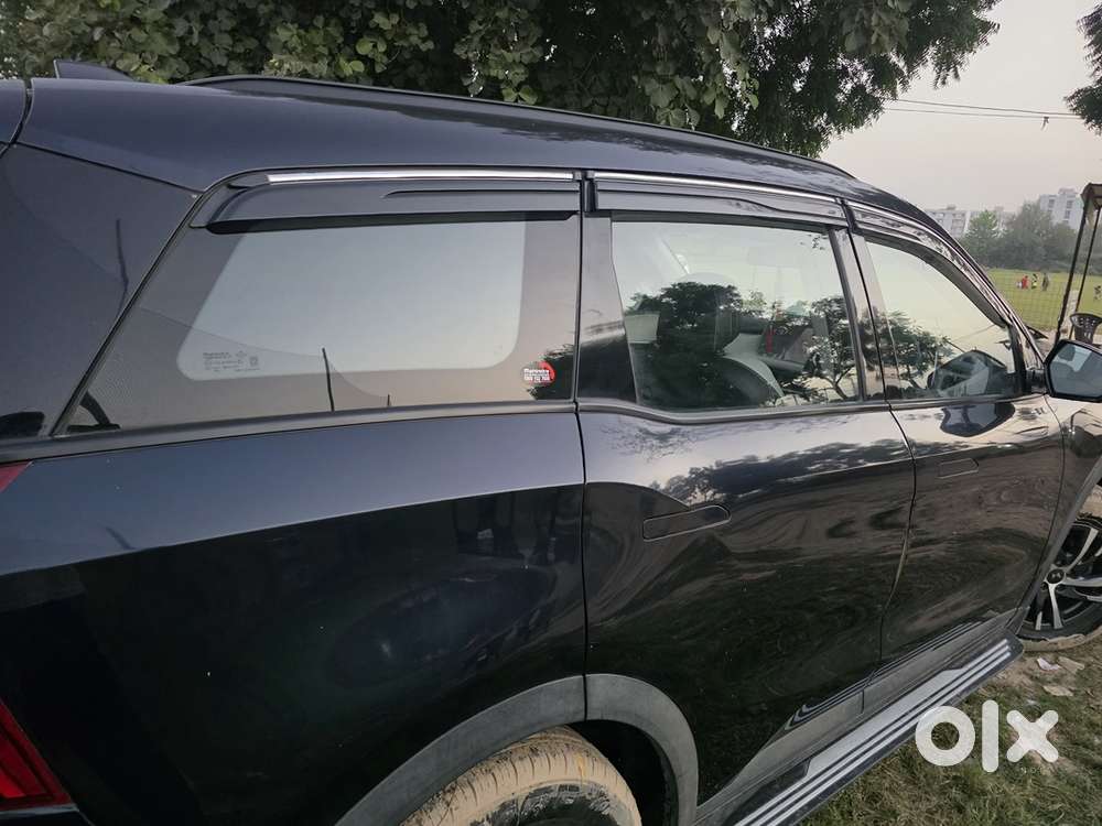 Mahindra Xuv700 Petrol 2022