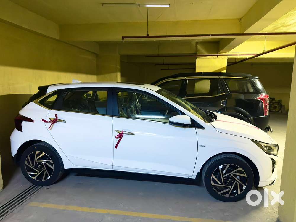 Hyundai I20 Asta Optional Ivt/2500 Km/ 5 Months Old/ Scratchless