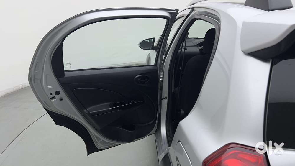 Toyota Etios Cross 1.2l G, 2016, Petrol