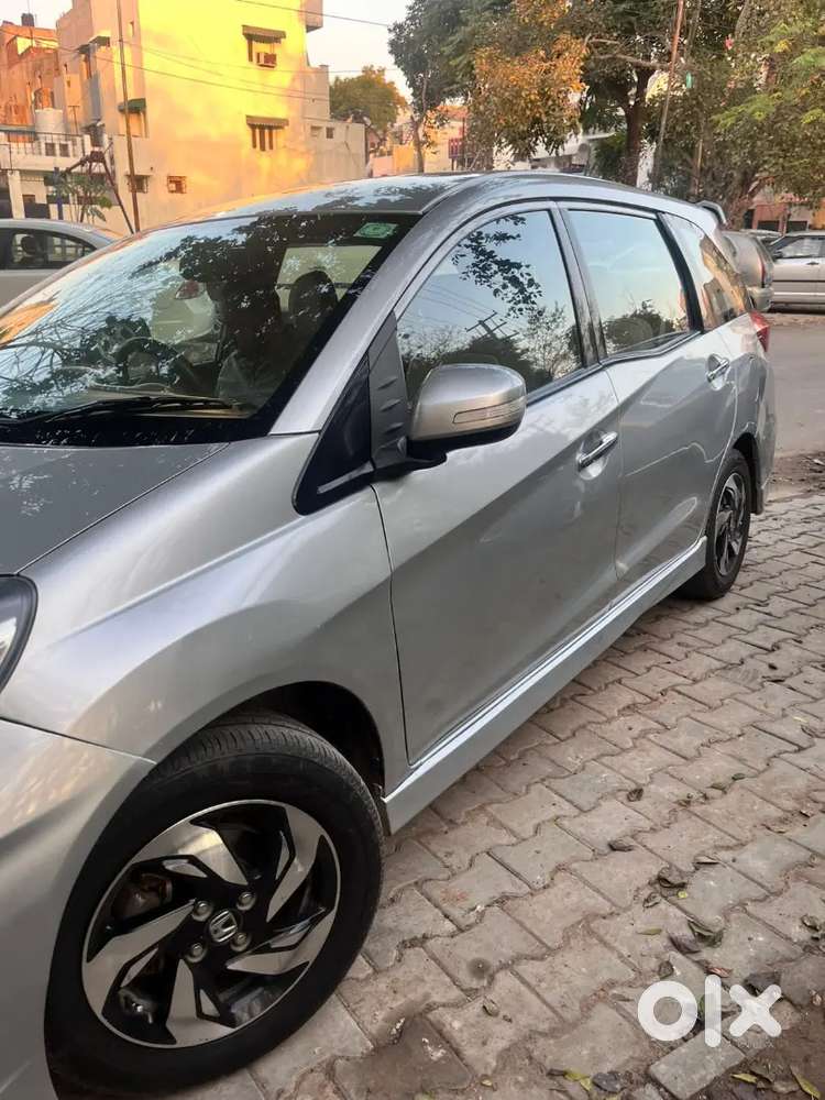 Honda Mobilio 1.5 Rs For Sale