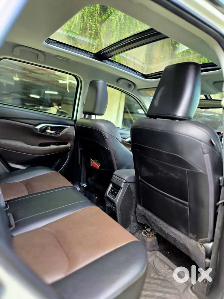 Toyota Urban Cruiser Hyryder 1.5 V Hybrid, 2023, Petrol