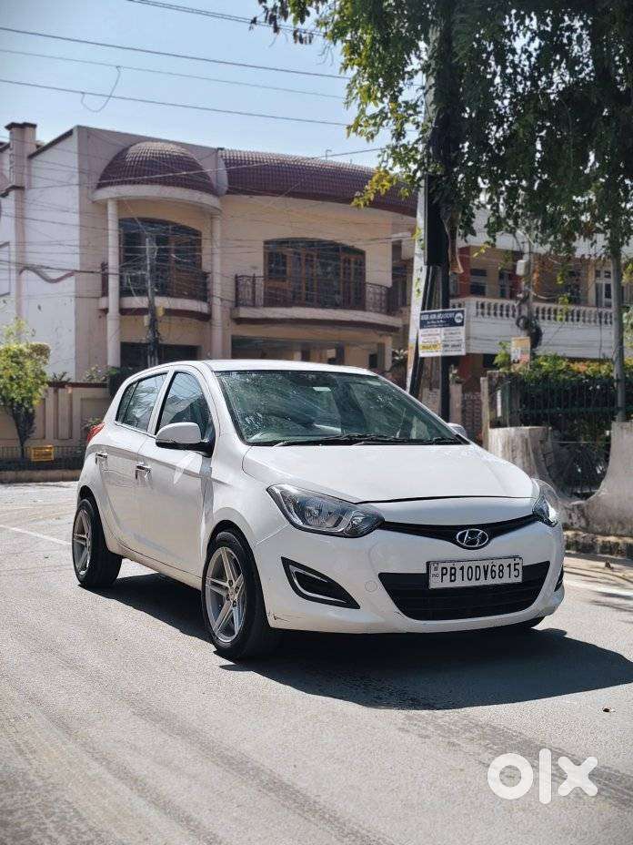 Hyundai I20 Sportz 1.2 Bs-iv, 2012, Diesel