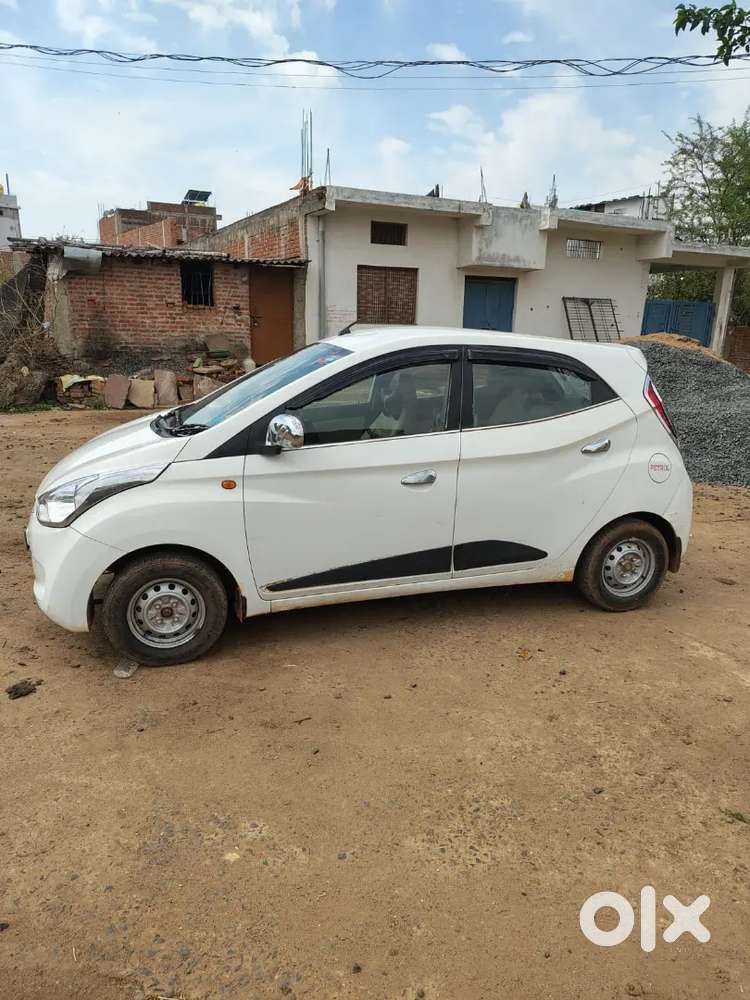 Hyundai Eon 2016 Petrol 66400 Km Driven