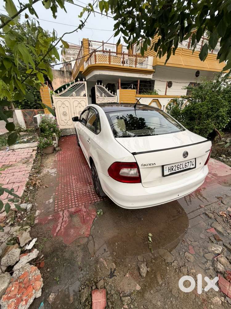 Skoda Rapid 2014 Petrol Automatic