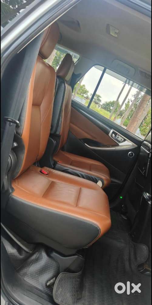 Toyota Innova Crysta 2.8z Automatic, 2017, Diesel