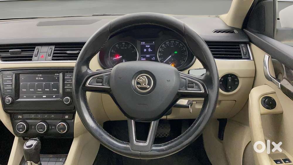 Skoda Octavia [ ] 1.8 Ambition Plus Tsi At, 2017, Petrol