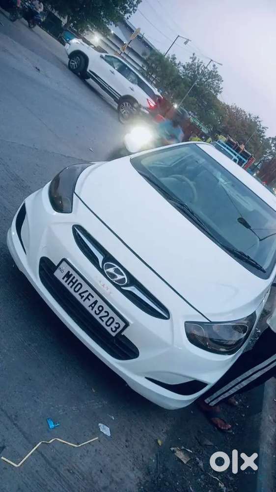 Hyundai Verna 2012