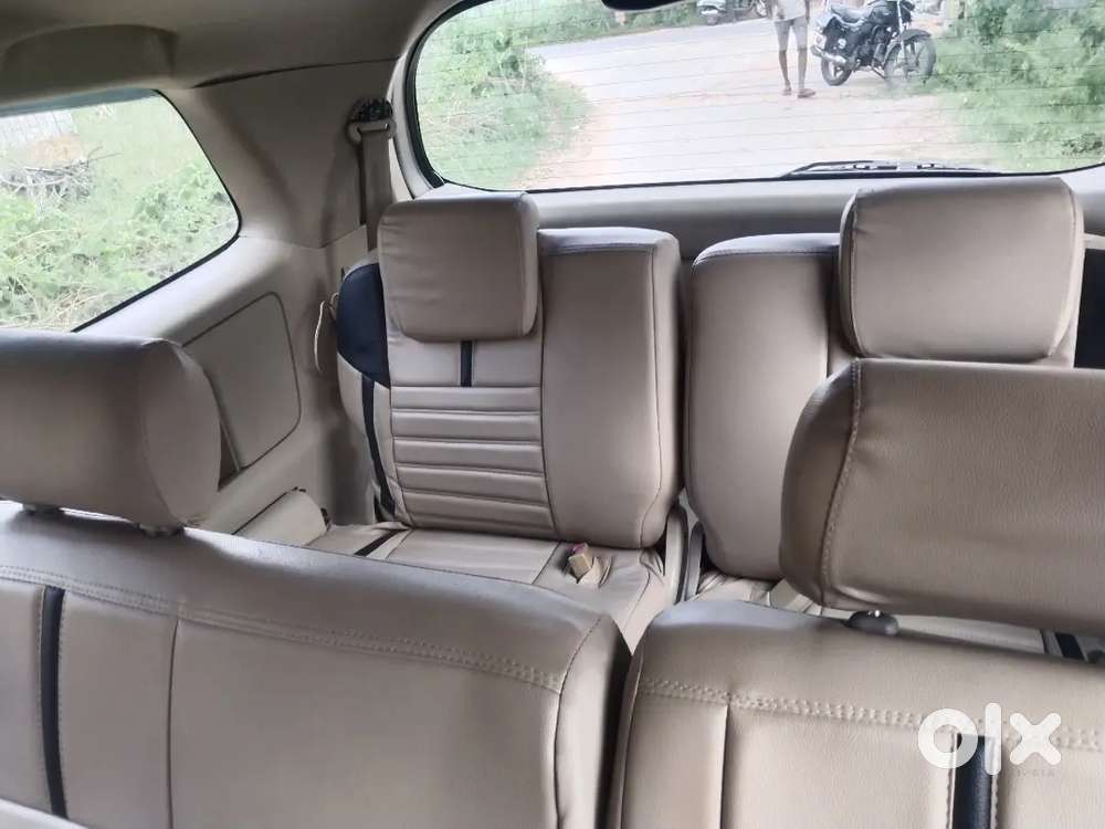 Toyota Innova 2.5 G 2014