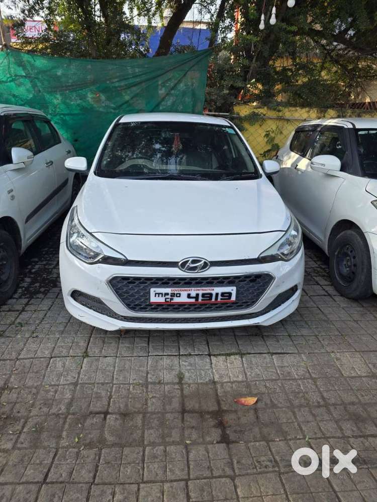 Hyundai I20 Petrol Cvt Magna Executive, 2016, Petrol