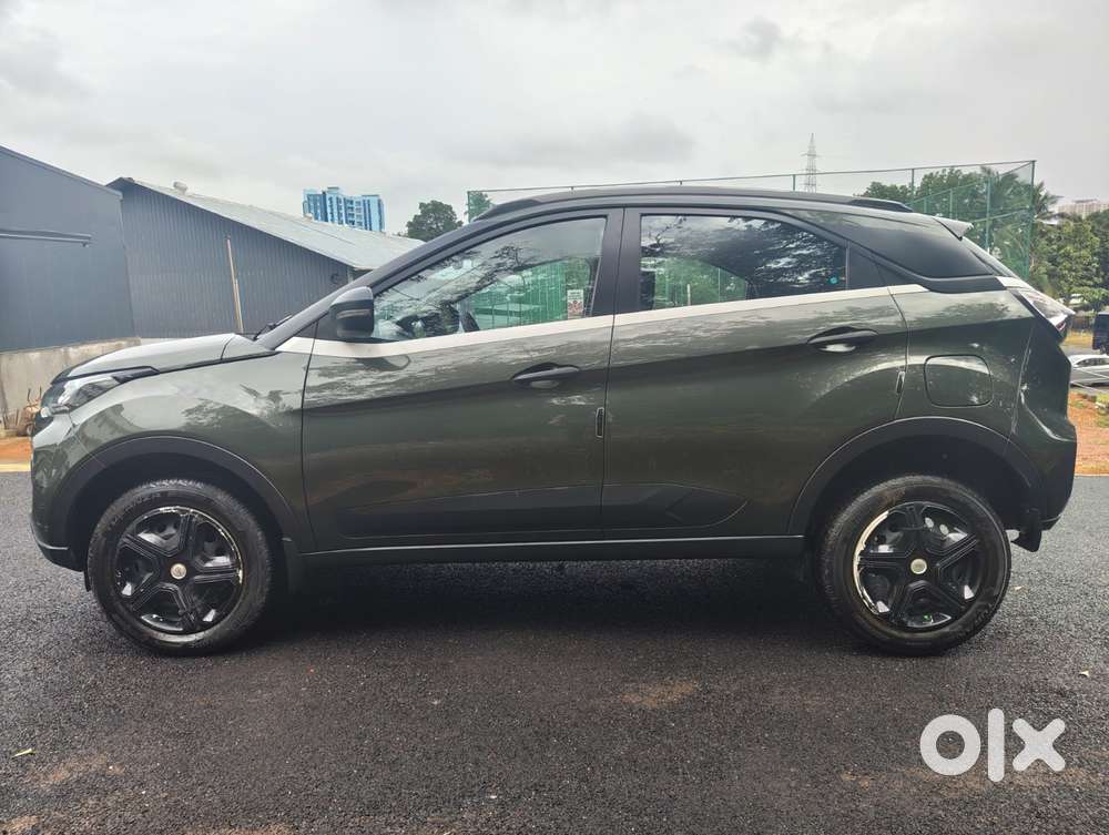 Tata Nexon 1.2 Revotron Xma Amt (s), 2022, Petrol