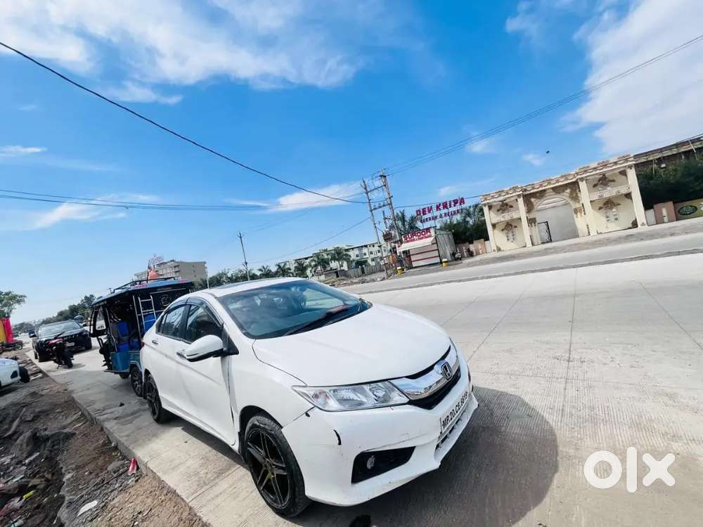 I Wanna Sell My Honda City Top Model Sunroof Not Working 4th Owner Hai