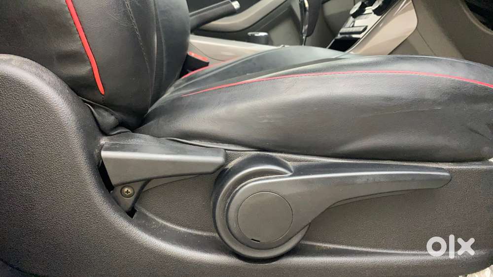 Tata Nexon 1.2 Revotron Xza Plus Dualtone, 2018, Petrol