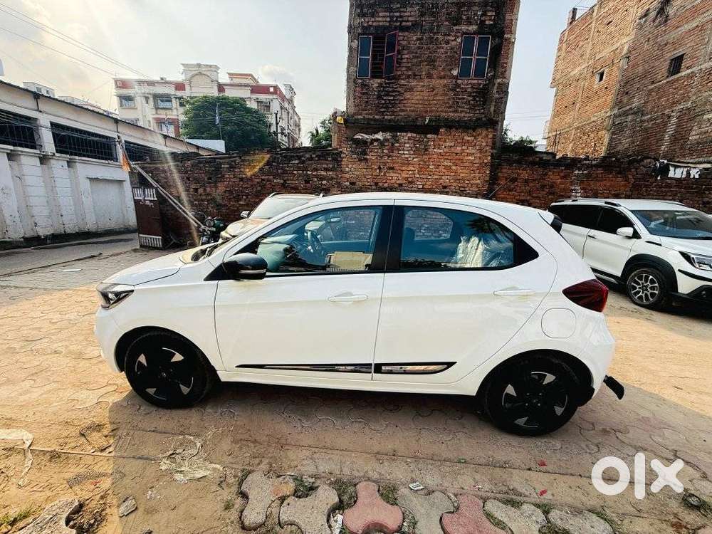 Tata Tiago 1.05 Revotorq Xt, 2025, Petrol